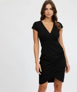 Atmos&Here Alani V-Neck Dress Black
