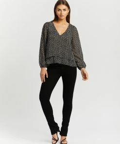 Atmos&Here Amara Hem Layer Blouse Mono Speckle Print -Deals The Style Setters Store http3A2F2Fstatic.theiconic.com .au2Fp2Fatmos here 3019 6660031 5
