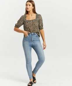 Atmos&Here Sophie Square Neck Top Dark Green Floral -Deals The Style Setters Store http3A2F2Fstatic.theiconic.com .au2Fp2Fatmos here 3577 8429531 5