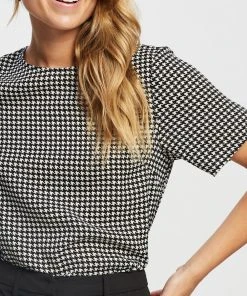 Atmos&Here Quinn Blouse Houndstooth -Deals The Style Setters Store http3A2F2Fstatic.theiconic.com .au2Fp2Fatmos here 6701 9207811 4