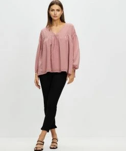 Atmos&Here Cynthia Dobby Textured Top Dusty Rose -Deals The Style Setters Store http3A2F2Fstatic.theiconic.com .au2Fp2Fatmos here 8326 6136721 5