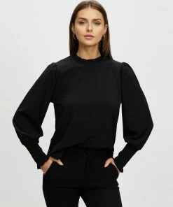 Atmos&Here Georgie Top Black