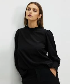 Atmos&Here Georgie Top Black -Deals The Style Setters Store http3A2F2Fstatic.theiconic.com .au2Fp2Fatmos here 8411 4336721 4