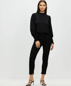 Atmos&Here Georgie Top Black -Deals The Style Setters Store http3A2F2Fstatic.theiconic.com .au2Fp2Fatmos here 8422 4336721 5