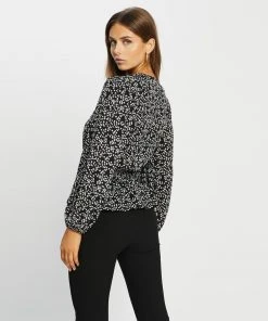 Atmos&Here Petra Blouse Black Floral -Deals The Style Setters Store http3A2F2Fstatic.theiconic.com .au2Fp2Fatmos here 9226 1459421 3