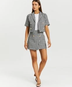 Atmos&Here Gigi Skirt Black Boucle -Deals The Style Setters Store http3A2F2Fstatic.theiconic.com .au2Fp2Fatmos here 9279 3189921 5