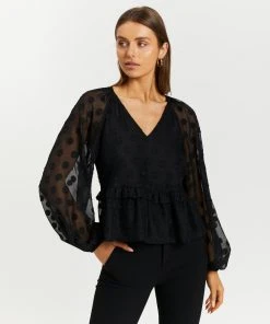 Atmos&Here Ash V Neck Dobby Blouse Black