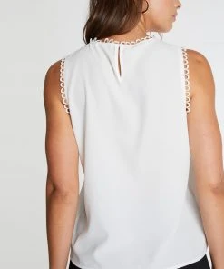 Atmos&Here Farrah Scallop Detail Top White -Deals The Style Setters Store http3A2F2Fstatic.theiconic.com .au2Fp2Fatmos here 9686 9919531 4