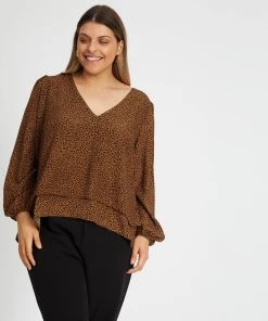 Atmos&Here Curvy Amara Hem Layer Blouse Leopard