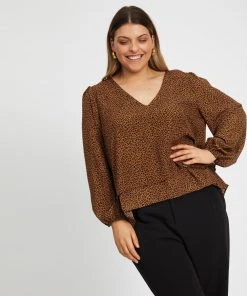 Atmos&Here Curvy Amara Hem Layer Blouse Leopard -Deals The Style Setters Store http3A2F2Fstatic.theiconic.com .au2Fp2Fatmos here curvy 3082 2180031 4