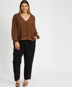 Atmos&Here Curvy Amara Hem Layer Blouse Leopard -Deals The Style Setters Store http3A2F2Fstatic.theiconic.com .au2Fp2Fatmos here curvy 3093 2180031 5