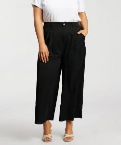 Atmos&Here Curvy Ballerini Cropped Wide Leg Pants Solid Black