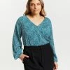 Atmos&Here Curvy Claire V-Neck Blouse Green Speckle