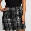 Atmos&Here Curvy Lilly Boucle Check Skirt Black Check