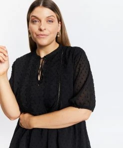 Atmos&Here Curvy Jasmine Dobby Blouse Black -Deals The Style Setters Store http3A2F2Fstatic.theiconic.com .au2Fp2Fatmos here curvy 4712 4814131 4