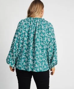 Atmos&Here Curvy Samantha Blouse Green Floral -Deals The Style Setters Store http3A2F2Fstatic.theiconic.com .au2Fp2Fatmos here curvy 8191 5124131 3