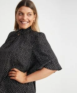 Atmos&Here Curvy Mila Frill Sleeve Blouse Black Leaf -Deals The Style Setters Store http3A2F2Fstatic.theiconic.com .au2Fp2Fatmos here curvy 8396 6280031 4