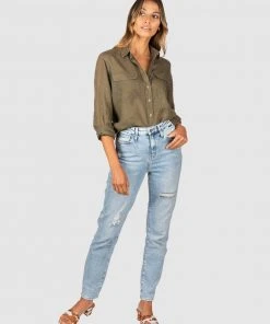 CAMIXA Lete Linen Shirt Green -Deals The Style Setters Store http3A2F2Fstatic.theiconic.com .au2Fp2Fcamixa 1493 4337121 3