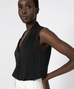 Forcast Alivia V-Neck Top Black -Deals The Style Setters Store http3A2F2Fstatic.theiconic.com .au2Fp2Fforcast 0291 0120421 5