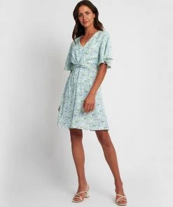 Forcast Eloise Dress MULTI -Deals The Style Setters Store http3A2F2Fstatic.theiconic.com .au2Fp2Fforcast 0619 3687741 4