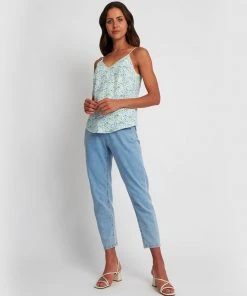 Forcast Eloise Print Top Multi -Deals The Style Setters Store http3A2F2Fstatic.theiconic.com .au2Fp2Fforcast 0637 7587741 5