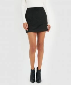 Forcast Cassie Mini Skirt Black