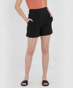 Forcast Lidia Stretchy Pocketed Shorts Black