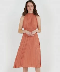Forcast Ilana Pleated Dress Clay