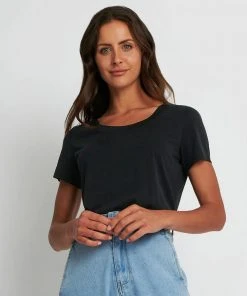 Forcast Hanna Modal Tee Black