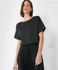 Forcast Lexi Short Sleeve Blouse Black -Deals The Style Setters Store http3A2F2Fstatic.theiconic.com .au2Fp2Fforcast 1669 8540251 4