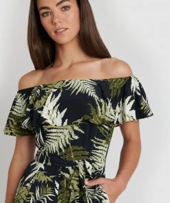 Forcast Salma Printed Jumpsuit Black -Deals The Style Setters Store http3A2F2Fstatic.theiconic.com .au2Fp2Fforcast 1692 0365441 6