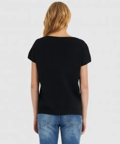Forcast Bella V-Neck Top Black -Deals The Style Setters Store http3A2F2Fstatic.theiconic.com .au2Fp2Fforcast 1927 2075621 3