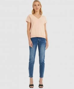 Forcast Bella V-Neck Top Blush -Deals The Style Setters Store http3A2F2Fstatic.theiconic.com .au2Fp2Fforcast 1959 3075621 5