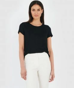 Forcast Zoie Crew Neck Tee Black