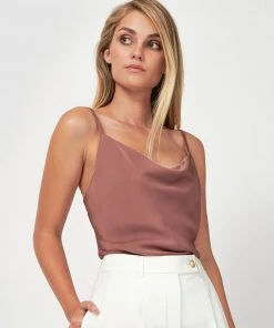 Forcast Safa Bias Cami Top Dark Rose