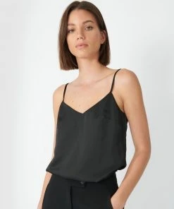 Forcast Aurora Silky Cami Black