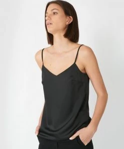 Forcast Aurora Silky Cami Black -Deals The Style Setters Store http3A2F2Fstatic.theiconic.com .au2Fp2Fforcast 3778 3976151 4