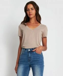 Forcast Lili V Modal Tee Simple Taupe