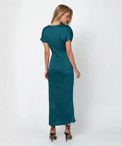 Forcast Farah Twist Front Dress Emerald -Deals The Style Setters Store http3A2F2Fstatic.theiconic.com .au2Fp2Fforcast 6570 4787741 4
