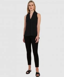 Forcast Tara V-Neck Tunic Top Black -Deals The Style Setters Store http3A2F2Fstatic.theiconic.com .au2Fp2Fforcast 8465 8708321 4