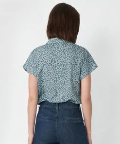 Forcast Zamira Short Sleeve Blouse Blue -Deals The Style Setters Store http3A2F2Fstatic.theiconic.com .au2Fp2Fforcast 9003 8340251 4