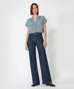 Forcast Zamira Short Sleeve Blouse Blue -Deals The Style Setters Store http3A2F2Fstatic.theiconic.com .au2Fp2Fforcast 9006 8340251 5