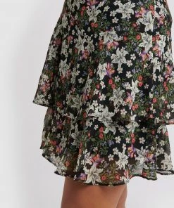 Forcast Carly Mini Skirt Black -Deals The Style Setters Store http3A2F2Fstatic.theiconic.com .au2Fp2Fforcast 9818 2365441 7