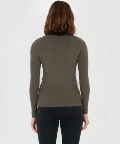 Forcast Tania Crew Neck Knit Walnut -Deals The Style Setters Store http3A2F2Fstatic.theiconic.com .au2Fp2Fforcast 9830 8900721 3