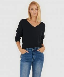Forcast Lotus V-Neck Sweater Black