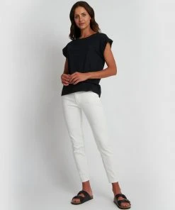 Forcast Baylee Basic Tee Black -Deals The Style Setters Store http3A2F2Fstatic.theiconic.com .au2Fp2Fforcast 9904 4031741 5