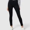 Forever New Sara Mid Rise 7/8 Jean Black