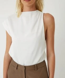 FRIEND of AUDREY Adore you Asymmetric Top White -Deals The Style Setters Store http3A2F2Fstatic.theiconic.com .au2Fp2Ffriend of audrey 3443 0597331 4