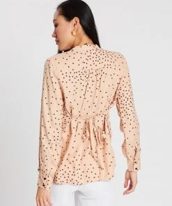 Isabella Oliver Juniper Maternity Blouse Light Peach Polka -Deals The Style Setters Store http3A2F2Fstatic.theiconic.com .au2Fp2Fisabella oliver 5214 9562901 3