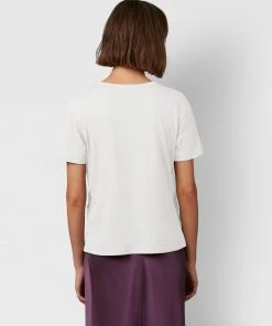 Nique Kazoko Short Sleeved Tee Ivory -Deals The Style Setters Store http3A2F2Fstatic.theiconic.com .au2Fp2Fnique 6407 8160201 3